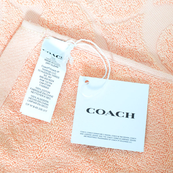 画像: 【COACH】コーチ バスタオル コットン100% シグネチャー 大判 ふわふわ ひざ掛け タオル ブランケット コーラル（日本未発売）